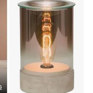 EUC Scentsy parlour warmer